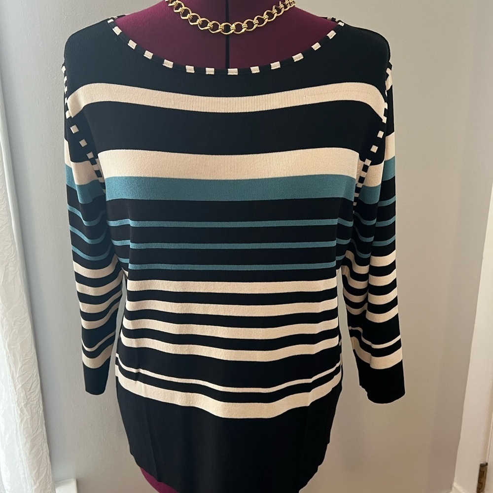 Dressbarn Sweater Size 14/16
